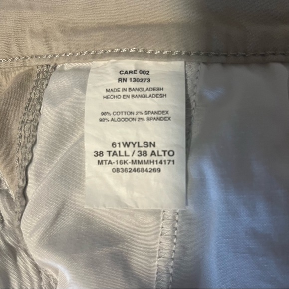 Wrangler Khaki Pants shorts. Men’s size 38 Tall - Picture 4 of 4